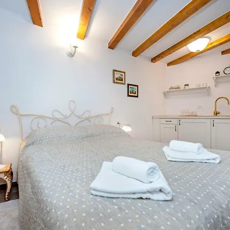 Gostinjska kuća S. Benedetto 3*