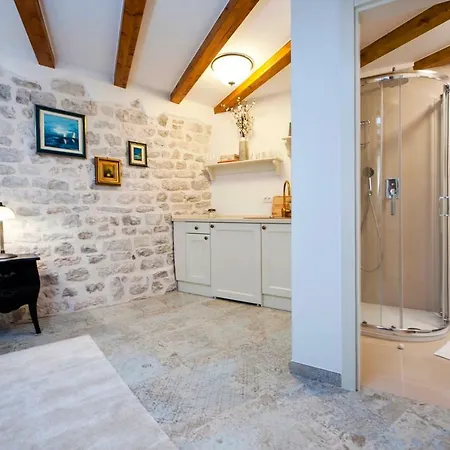 S. Benedetto Guest house